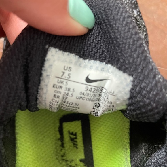 Nike Pegasus - Picture 3 of 3